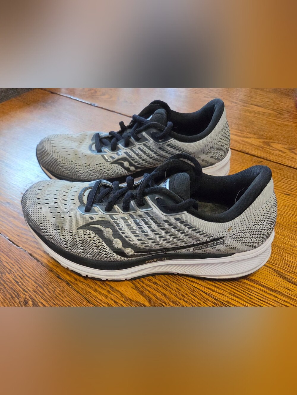 Saucony Ride 13 Running Shoes Women’s Size 9.5